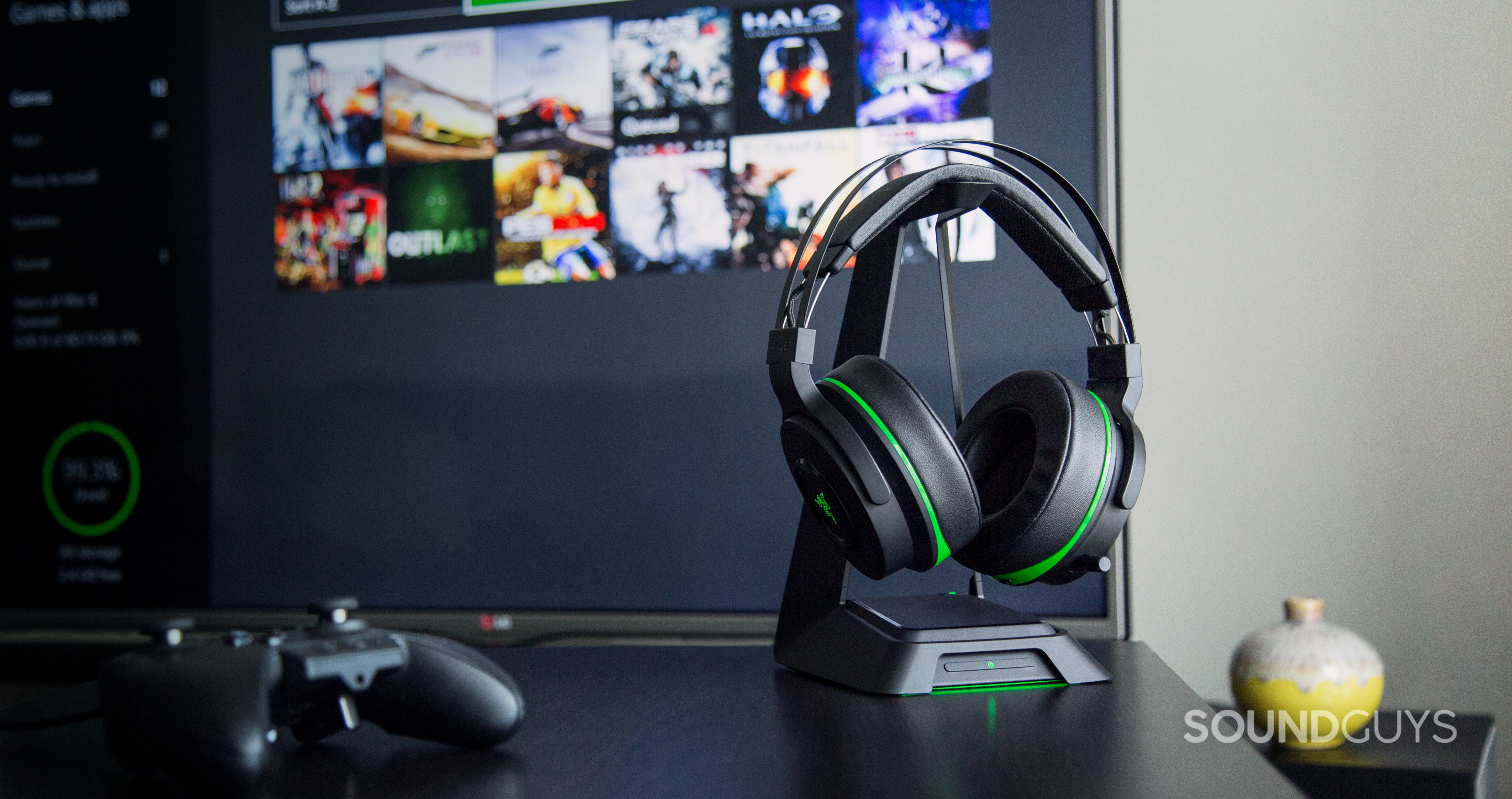 Razer Thresher for PS4 - Wireless and Wired Gaming Headset