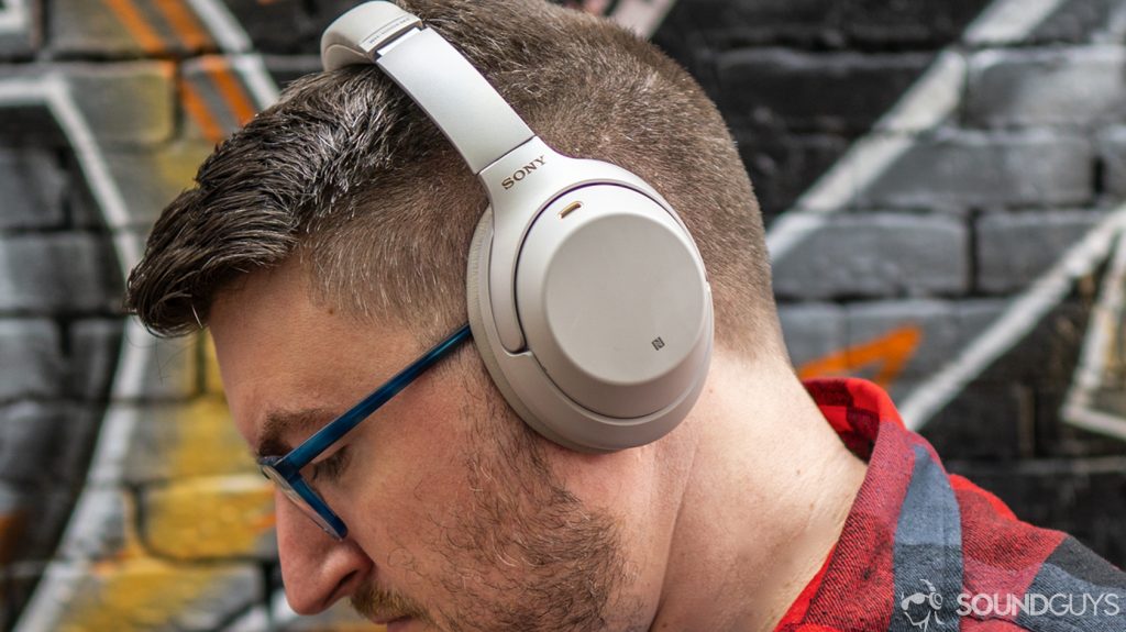 Human hearing test: A photo of a man wearing Sony WH-1000XM3 headphones.