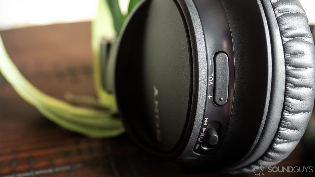 Sony WH-CH700N: Volume and playback controls located on the right ear cup.
