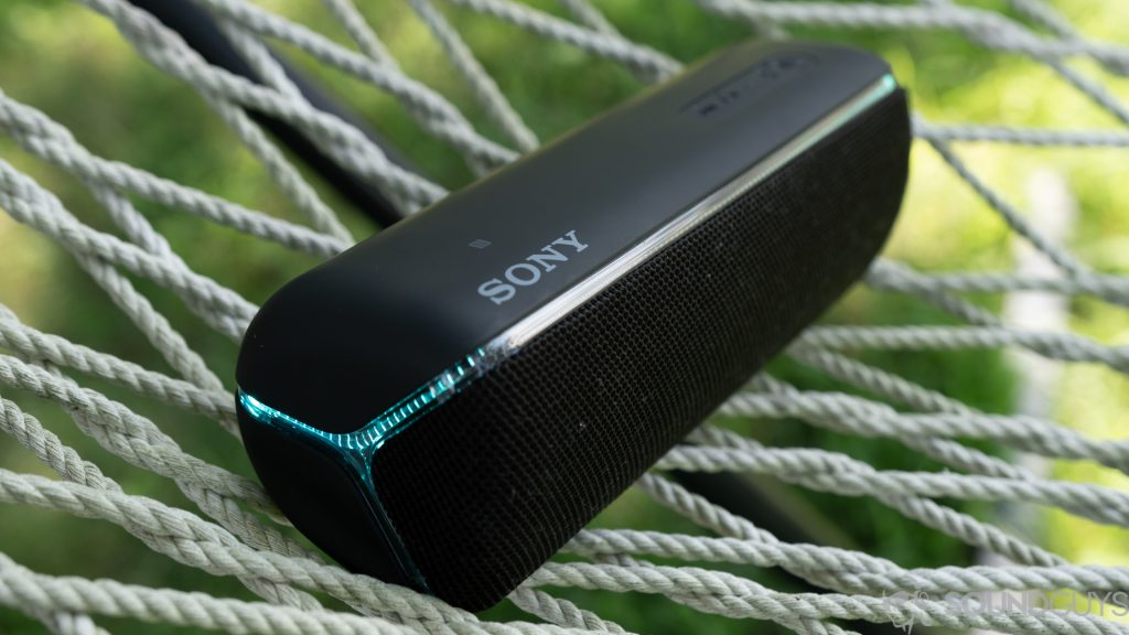 Sony SRS-XB32 Review: BT Speaker Packed With Features - SoundGuys