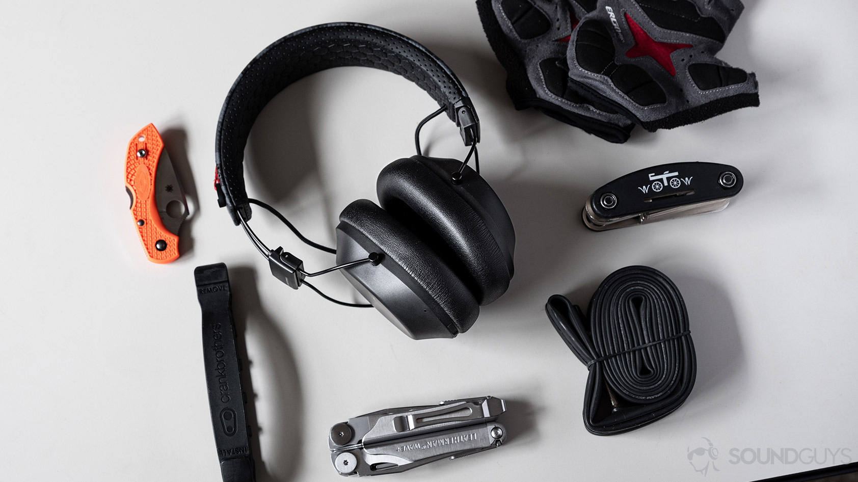 5 Reasons not to buy Bluetooth headphones - SoundGuys