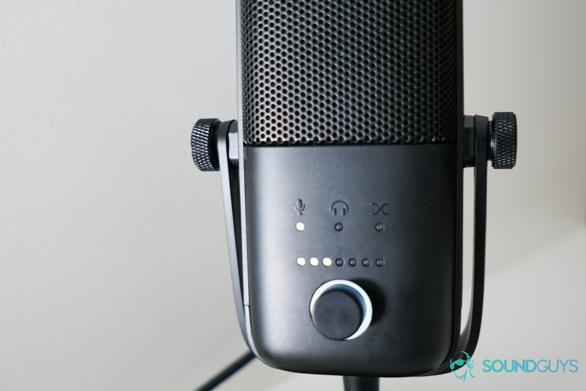 Elgato Wave:3 Review - Microphone Redefined - Closer Examination