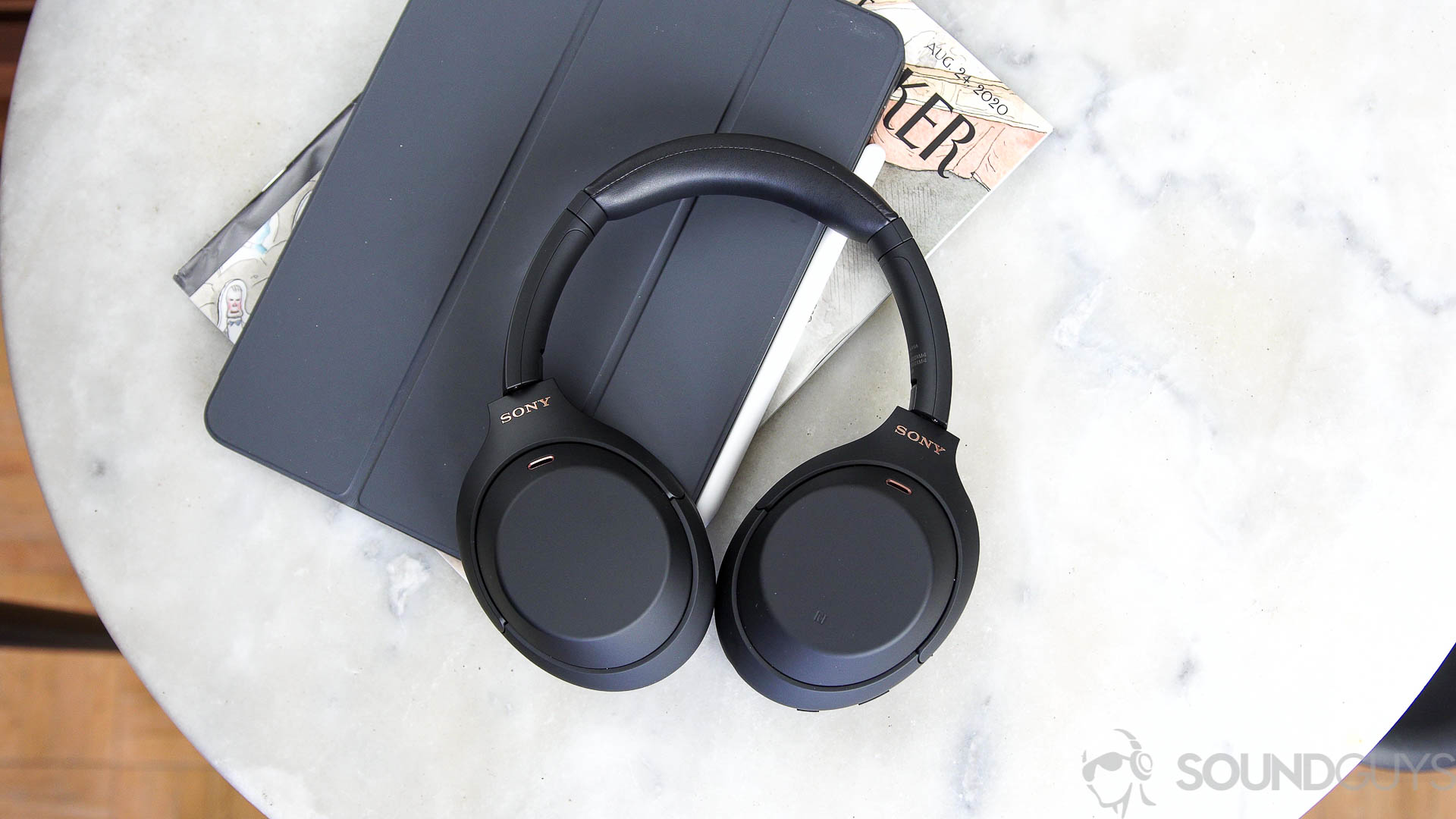 Refurbished: Sony WH1000XM3 Bluetooth Wireless Noise Canceling Headphones  Silver WH-1000XM3/S 