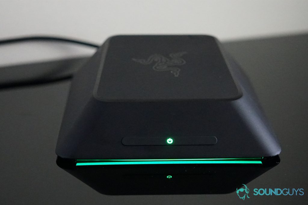 A picture of the Razer Thresher Ultimate gaming headset wireless connection bay station.