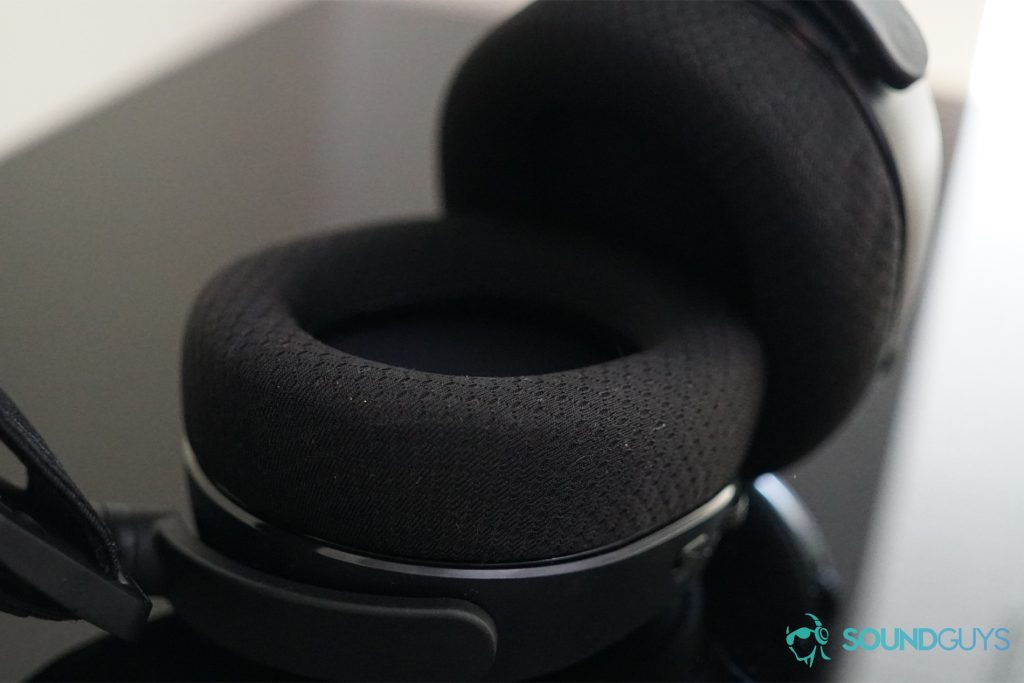 The SteelSeries Arctis 7 and its Airweave headphone pads.
