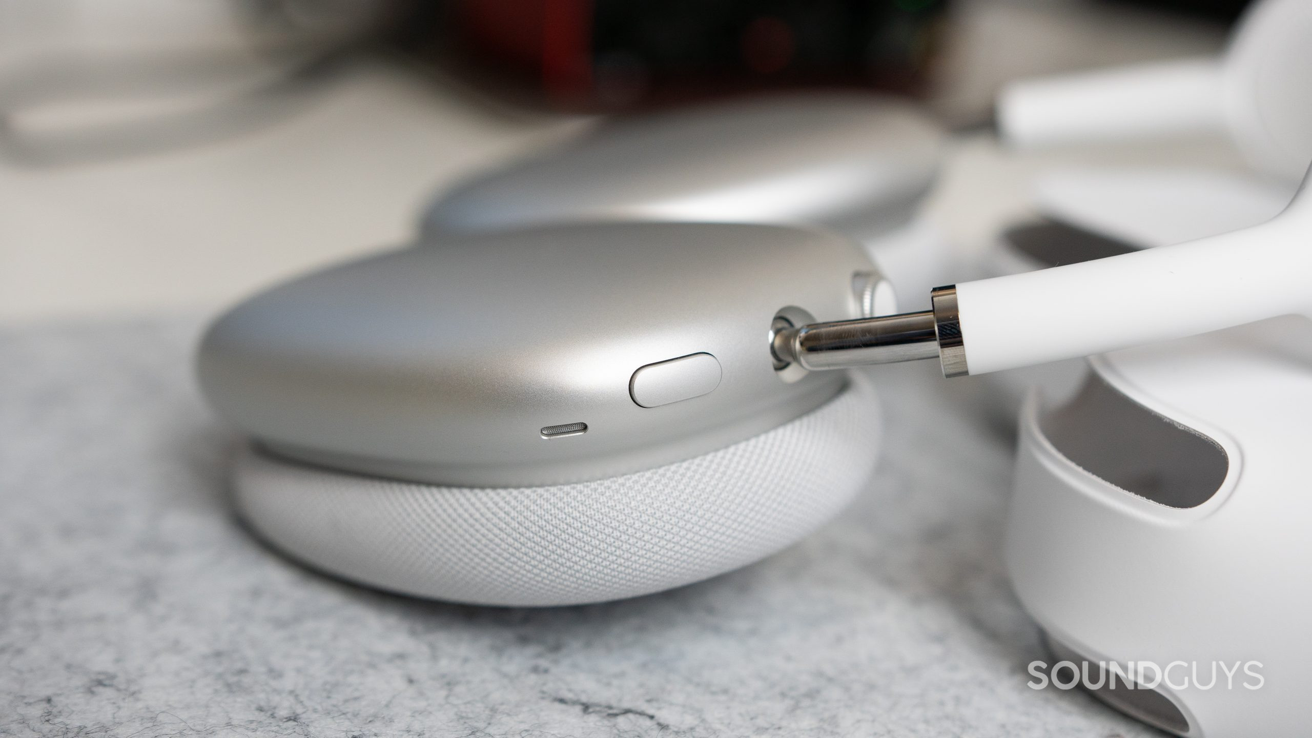 Apple AirPods Max First Look: Sensational Over-Ear Headphones With