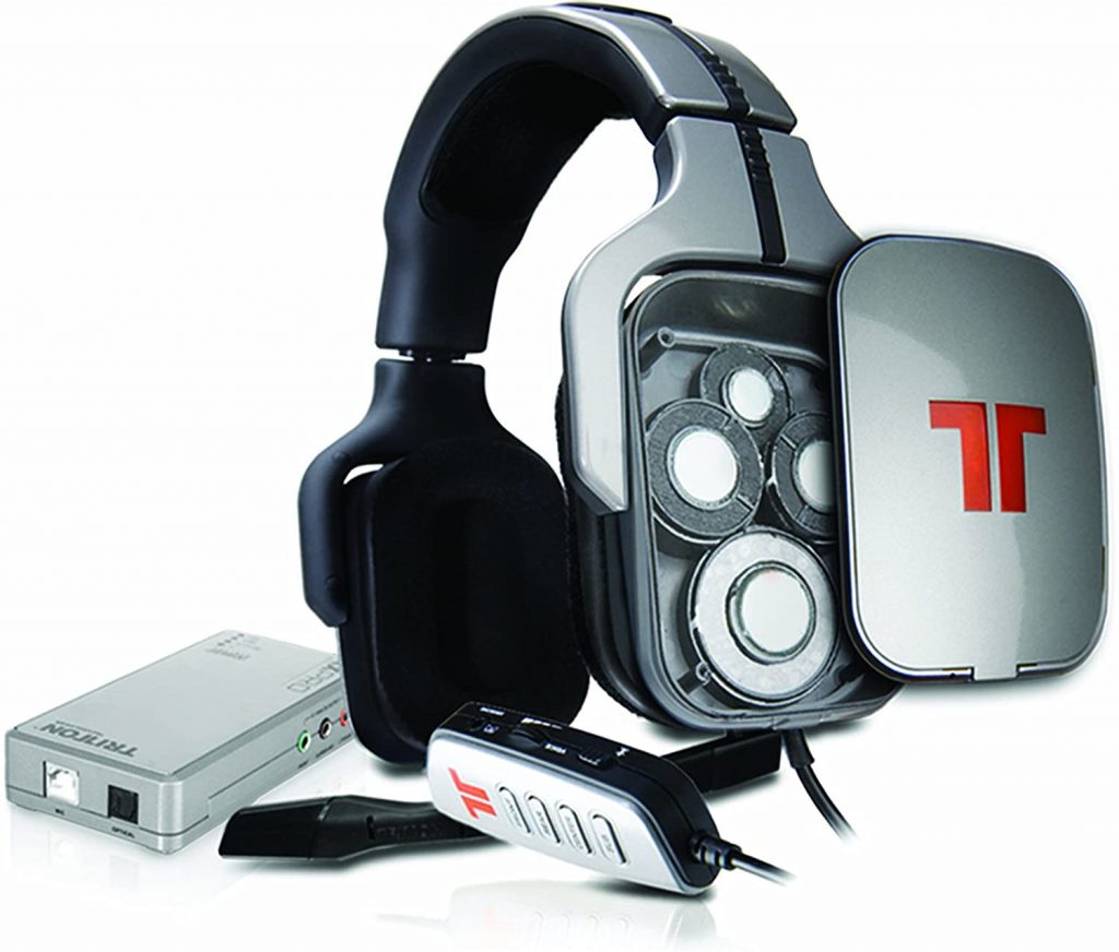 Knip van een true surround headset tonen van meerdere luidsprekers achter elk oor