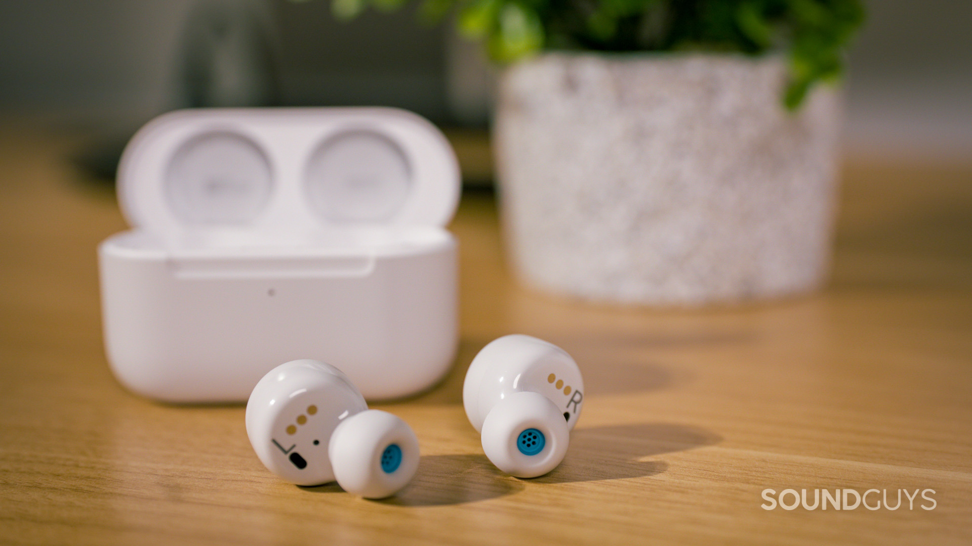 Apple AirPods Pro Amazon Echo Gen) - SoundGuys
