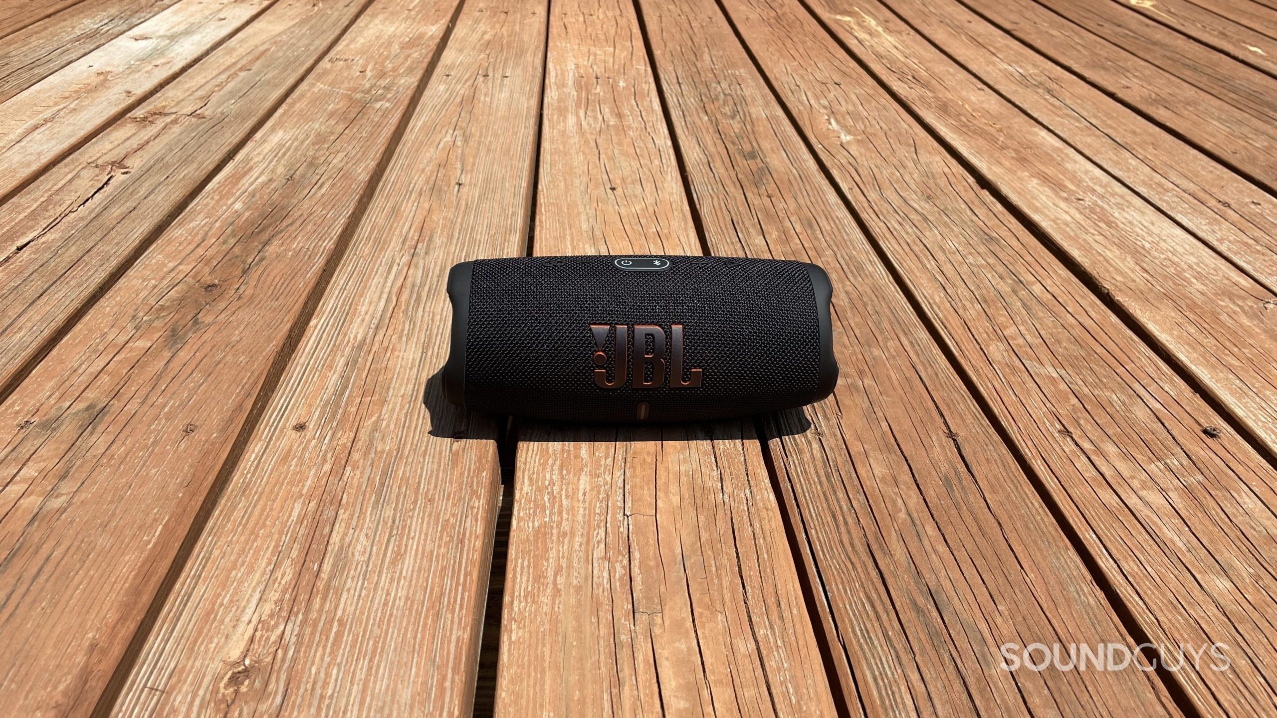 5 JBL SoundGuys review Charge -