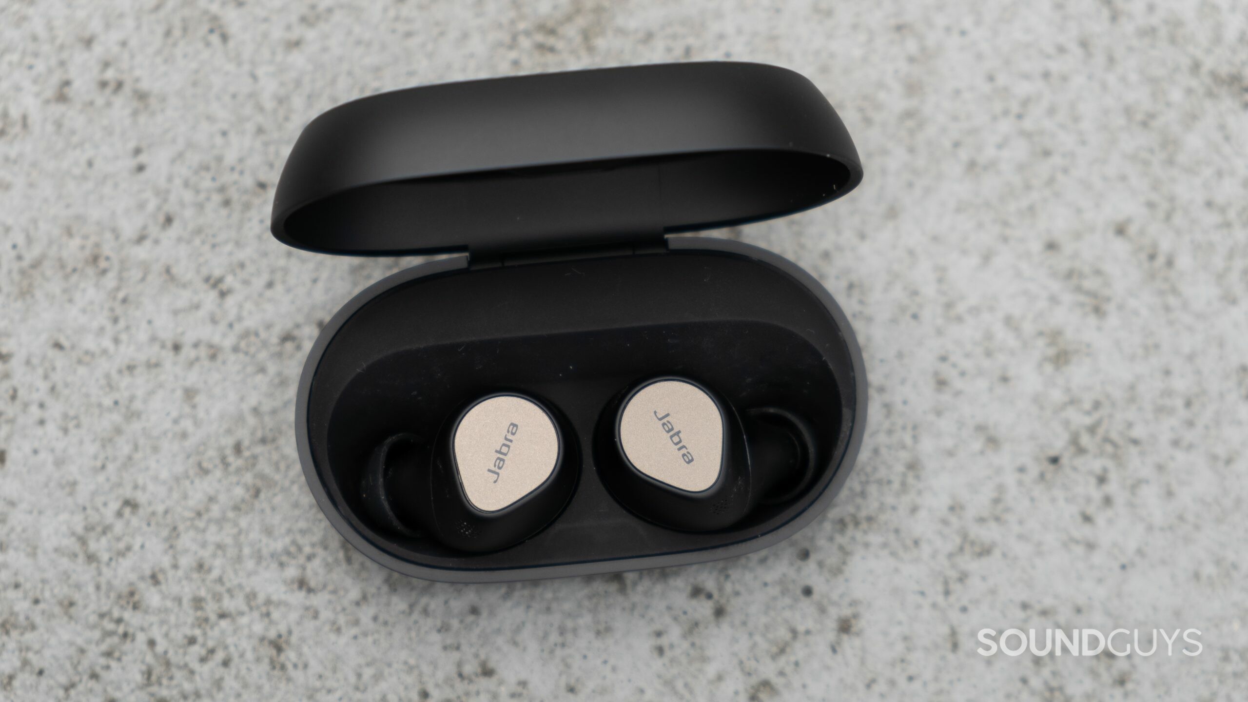 True wireless earbuds with fully adjustable ANC