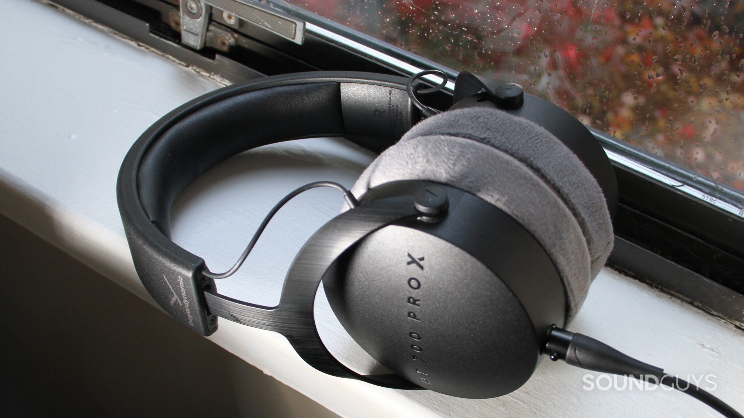 Beyerdynamic DT 770 Pro Review: The Headphones Studio