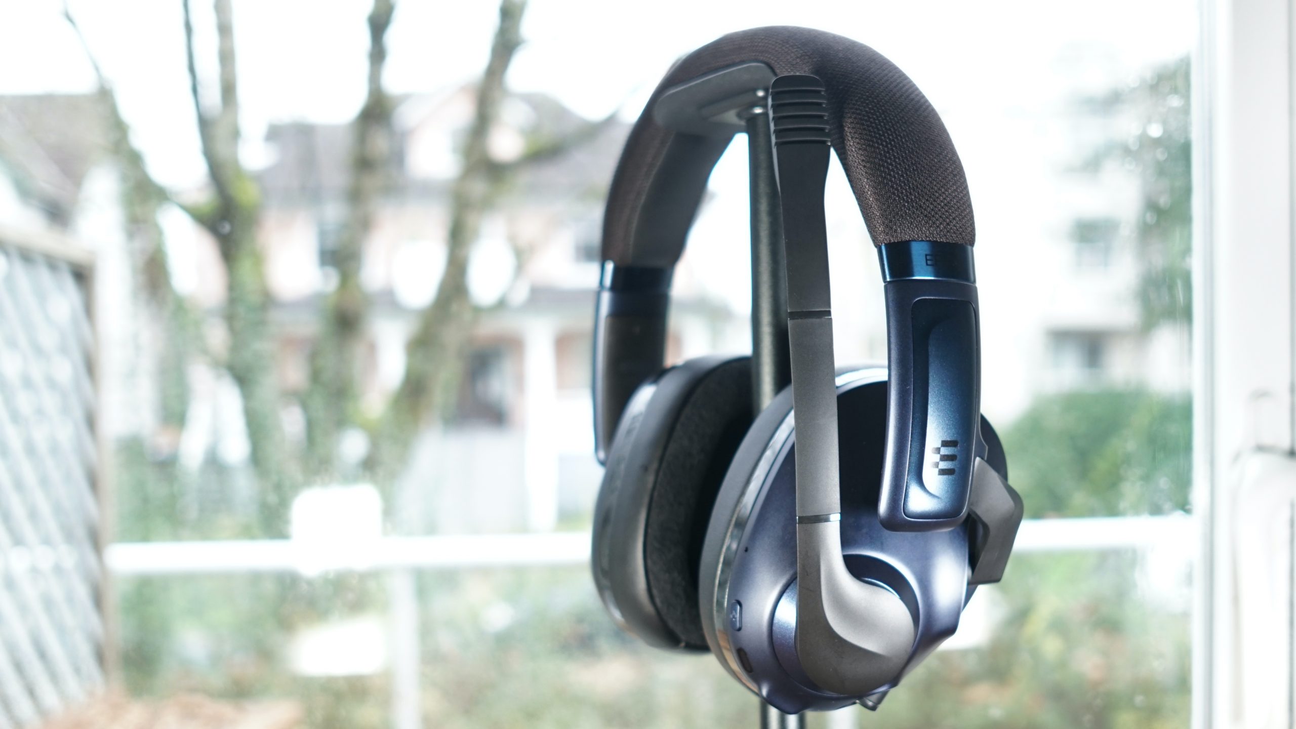 Premium wired gaming headset with INCREDIBLE detail - EPOS H6Pro