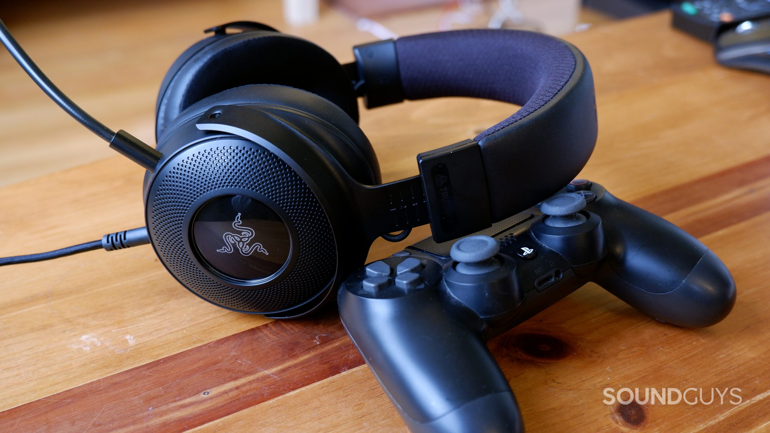 Razer Kraken V3 headset lets you hear and feel when you get blown