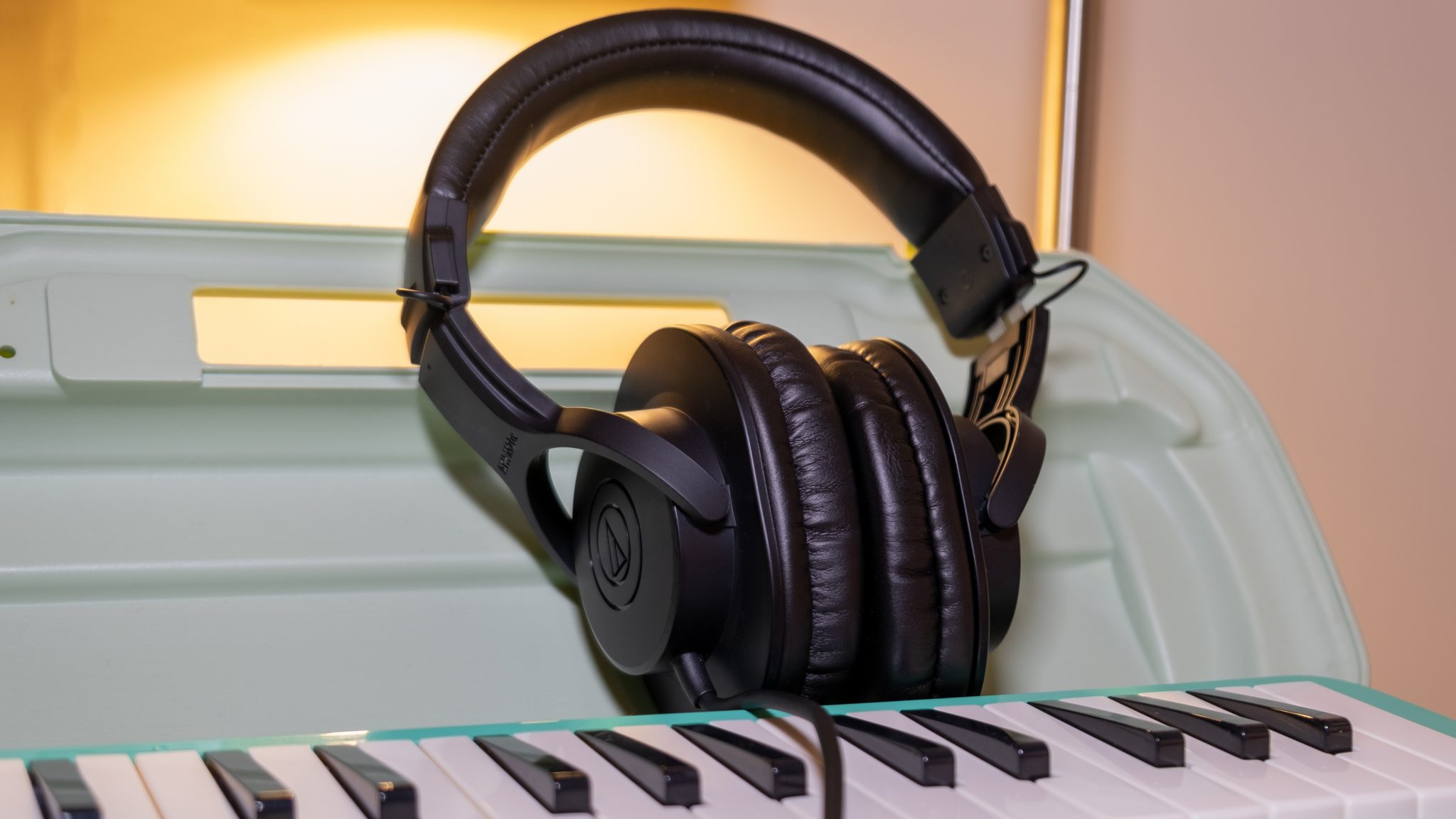 Audio-Technica ATH-M20x review: Better off saving up - SoundGuys