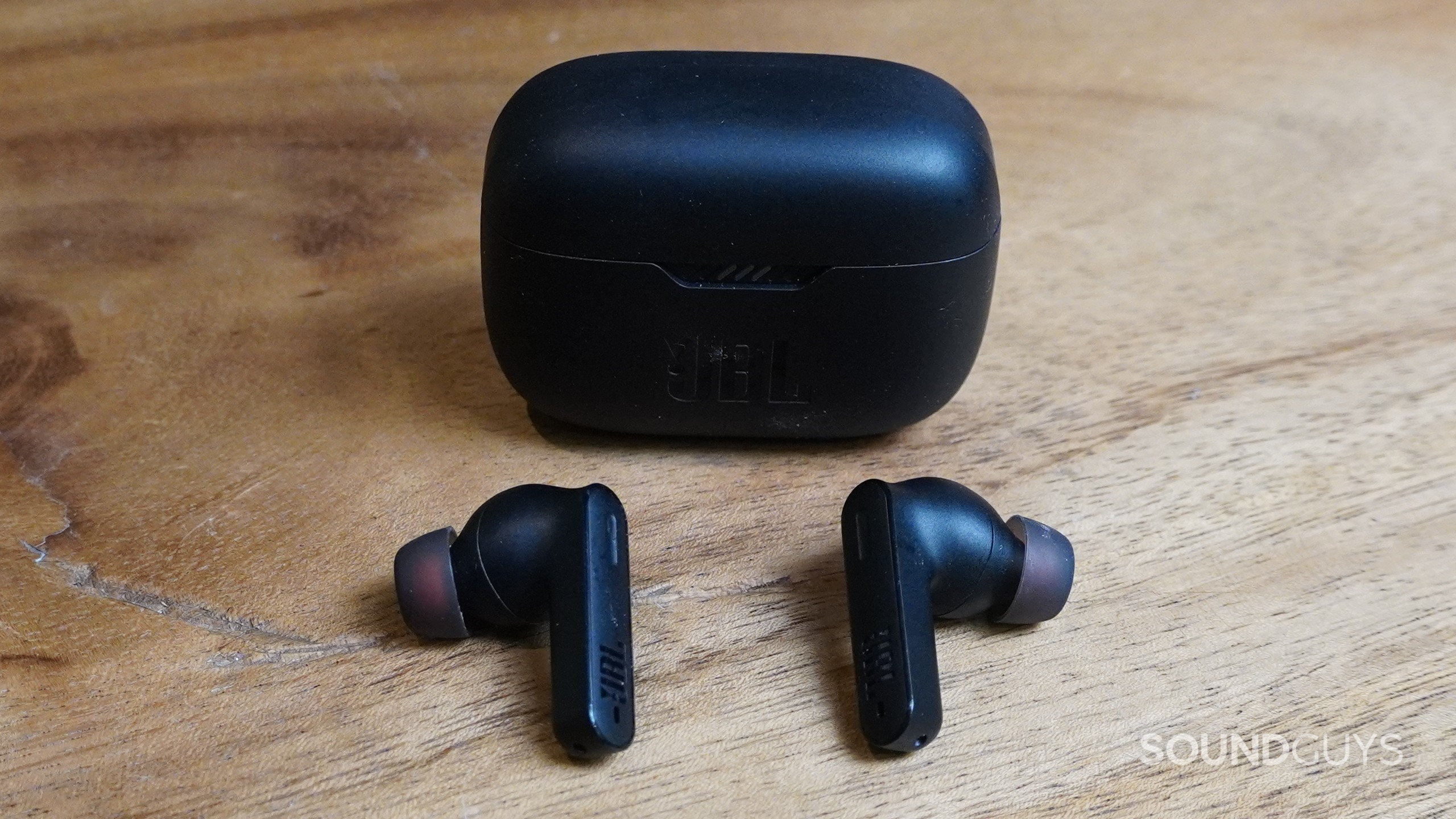 JBL LIVE 300 TWS review: earbuds -