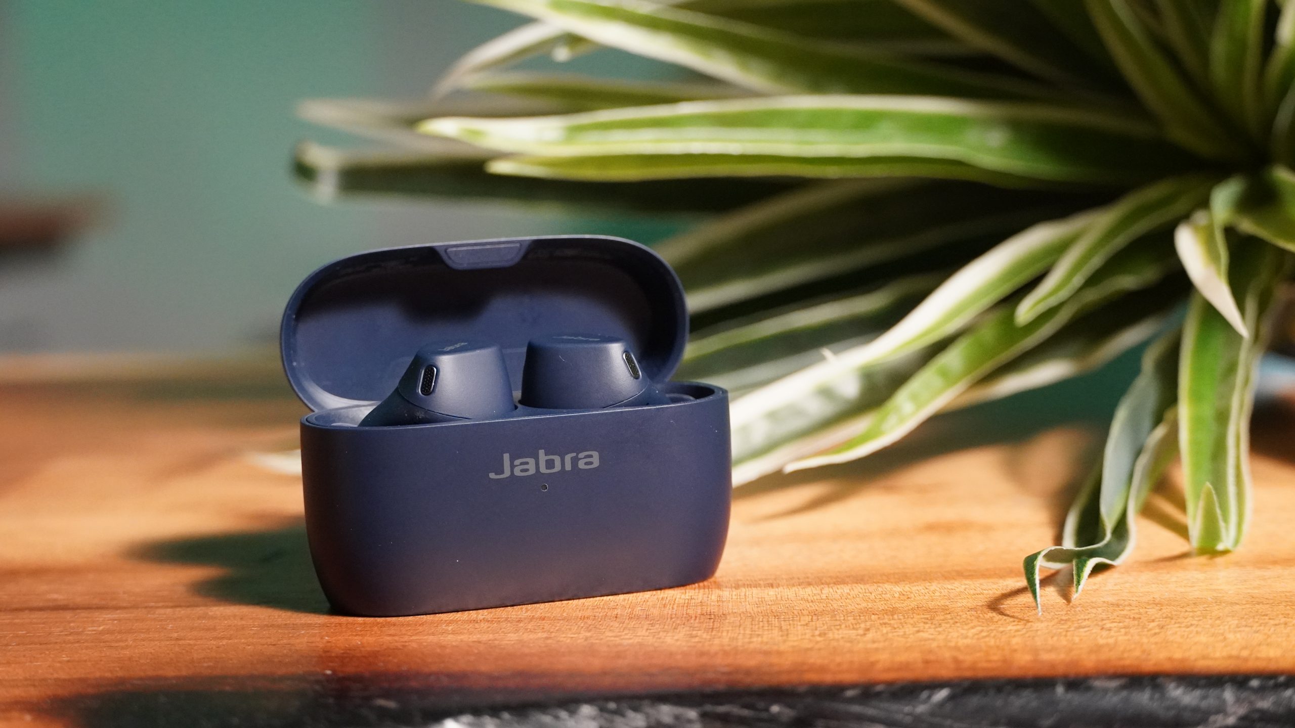  Jabra Elite 4 True Wireless Earbuds - Active Noise Cancelling  Headphones - Discreet & Comfortable Bluetooth Earphones, Laptop, iOS and  Android Compatible - Dark Grey : Everything Else