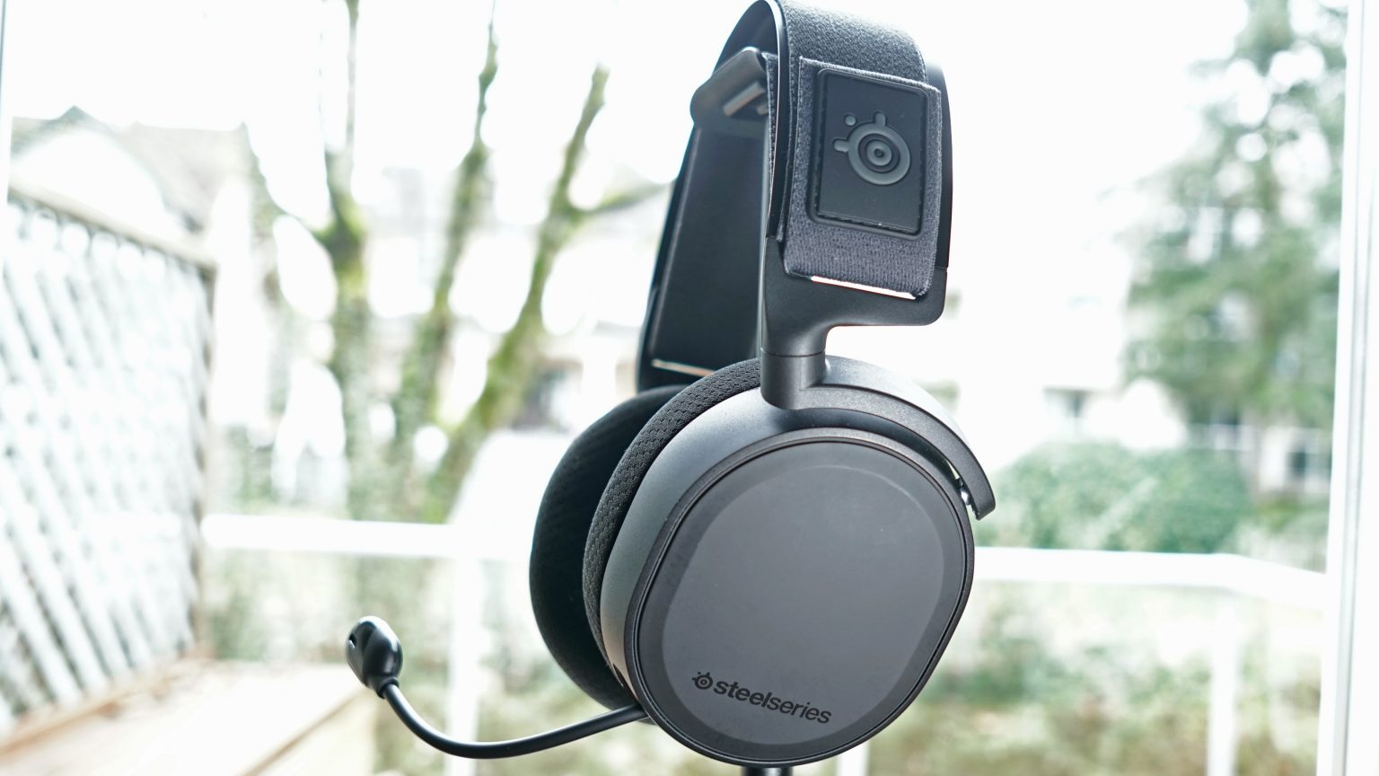 SteelSeries Arctis 7+ Wireless Review - SoundGuys