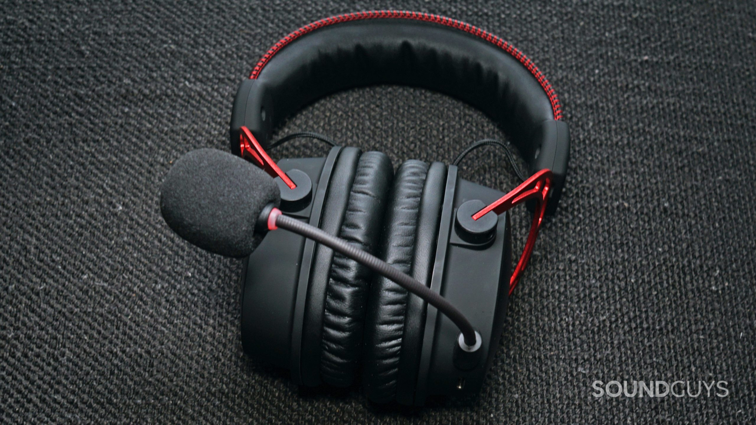 HyperX Cloud Alpha Wireless Gaming Headset Review: It Goes Long - CNET