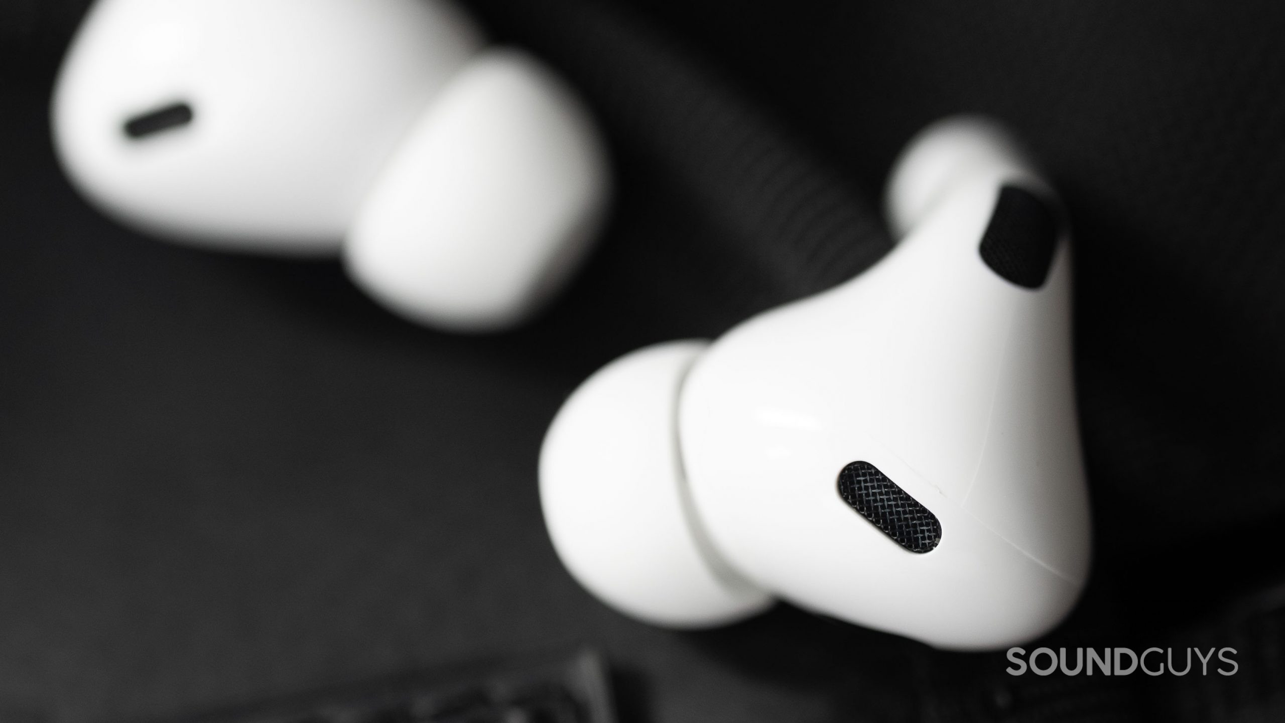 Apple AirPods Pro (2nd generation) vs Apple AirPods Pro (1st generation) -  SoundGuys