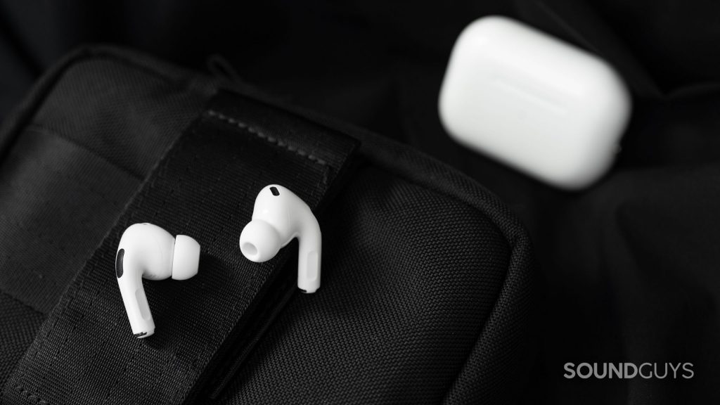 Apple AirPods Max Vs AirPods Pro (2nd Generation) - SoundGuys