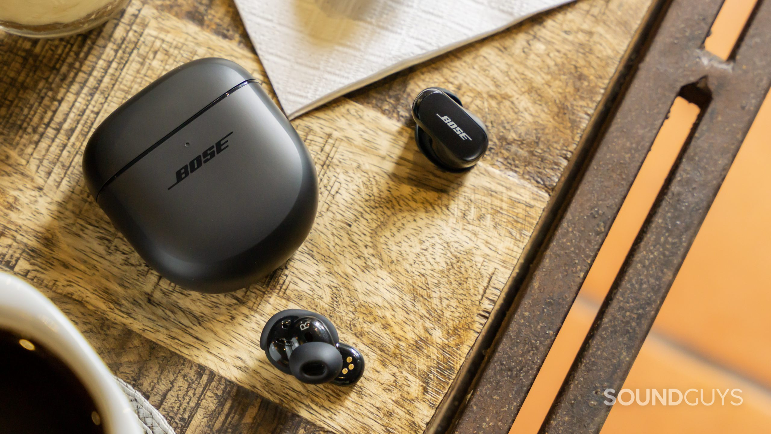 Bose QuietComfort Earbuds II Noise-Canceling True Wireless In-Ear  Headphones (Triple Black)