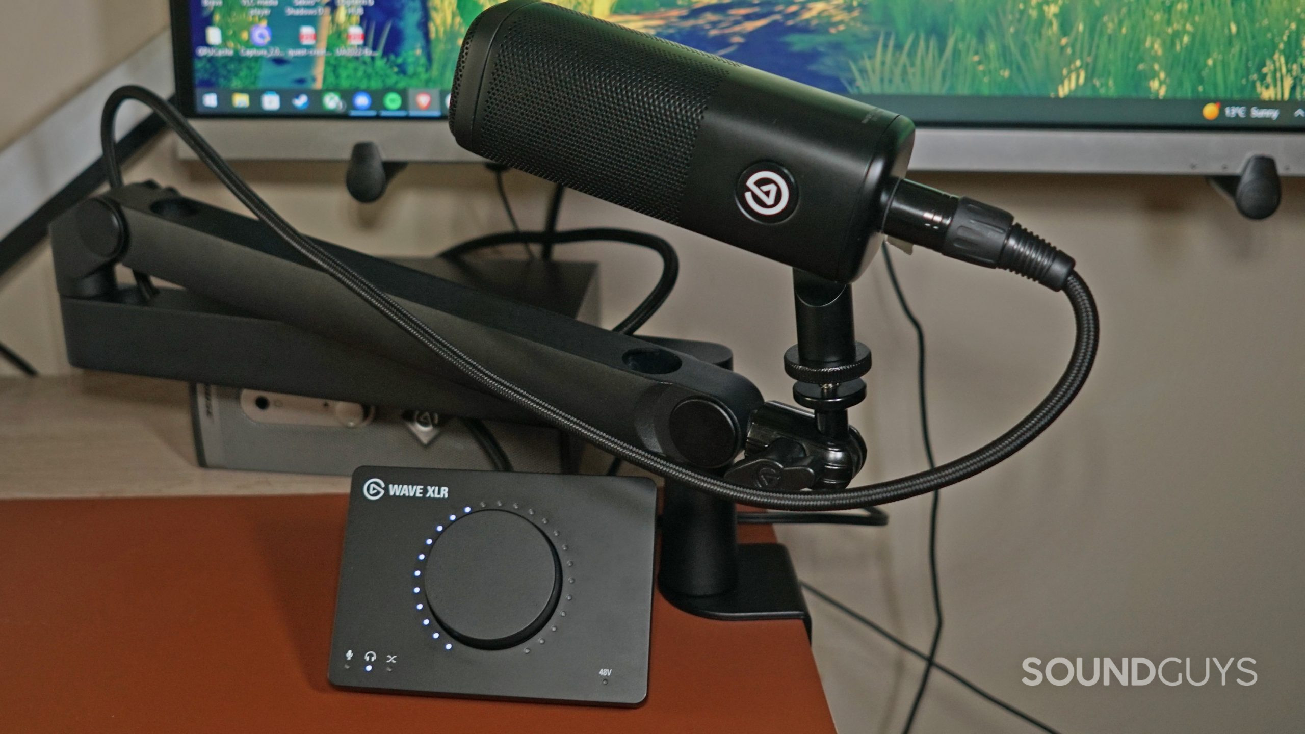 Elgato Wave DX Microphone dynamique XLR avec bras micro Elgato Wave Profil  bas pour podcasting, streaming, diffusion, aucun amplificateur de signal
