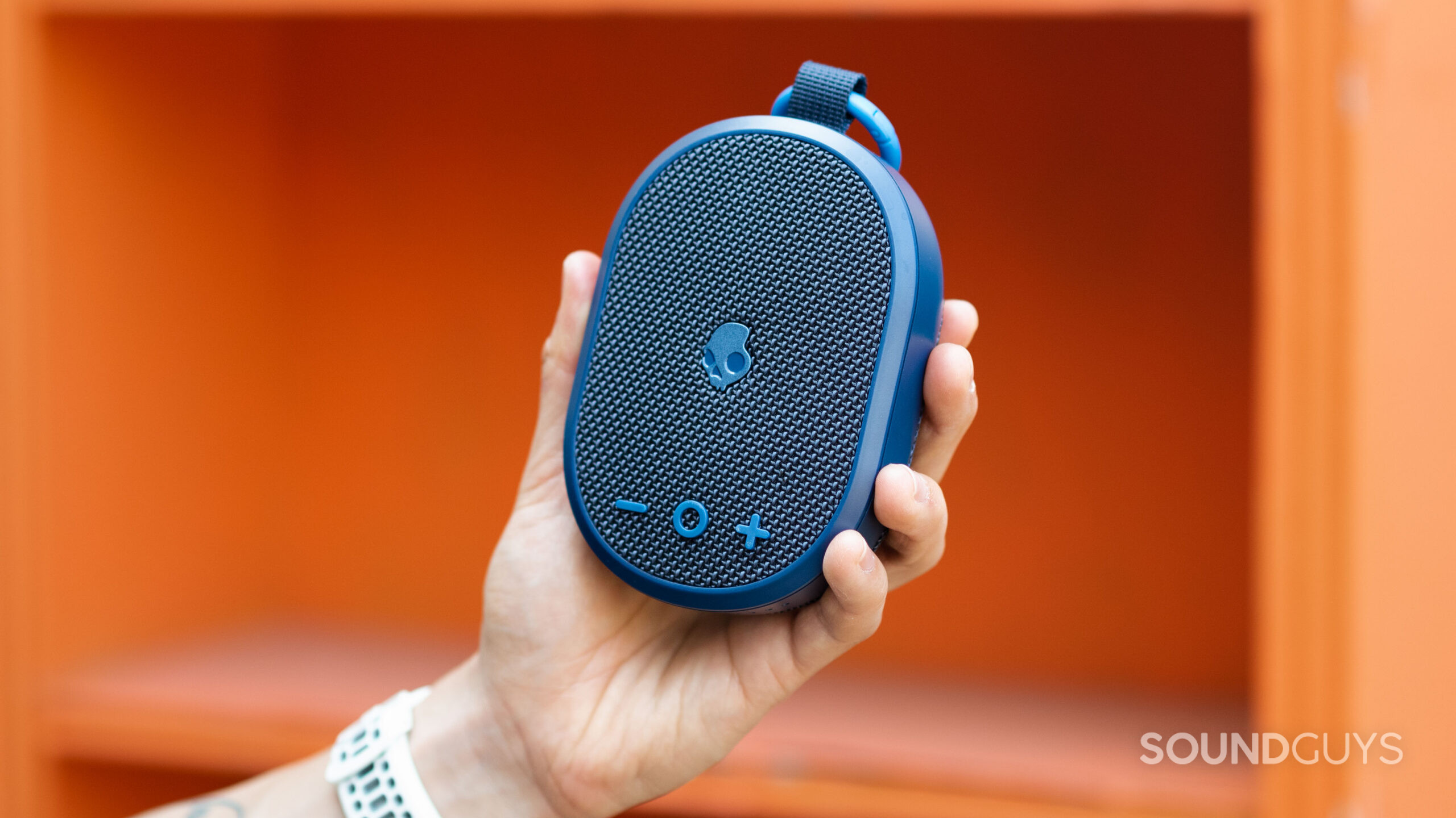 Bem Wireless Outlet speaker review: Bluetooth audio that's truly plug and  play (hands-on) - CNET
