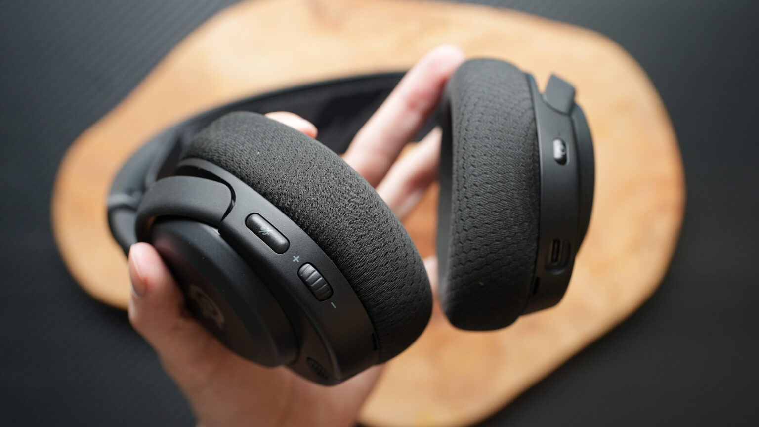 SteelSeries Arctis Nova 4 review - SoundGuys