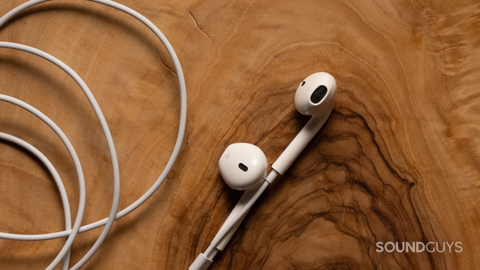 Apple USB C Earpods Review: The New $19 Lossless Audio Apple Headphones 