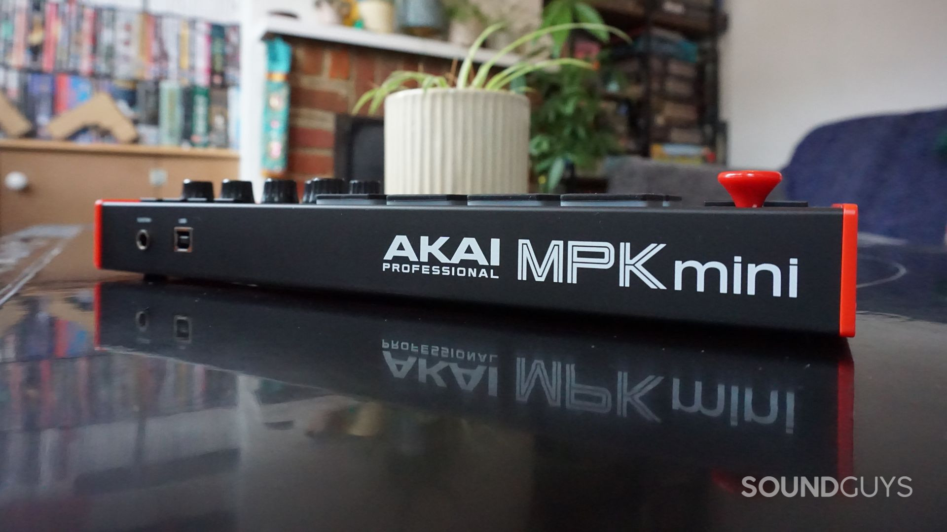 The AKAI Professional MPK Mini MK3 weighs just 750g